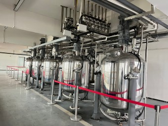 湖南銳博新材料科技發(fā)展有限公司,風(fēng)電灌漿料,加固材料,壓漿料,灌漿料,脫模劑,路面搶修料